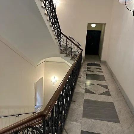 Luxury House Empire 96 Daire