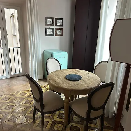Luxury House Empire 96 Daire