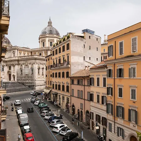 Luxury House Empire 96 Daire Roma