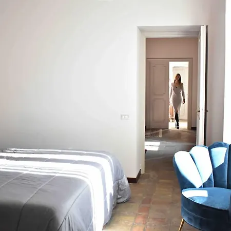 Luxury House Empire 96