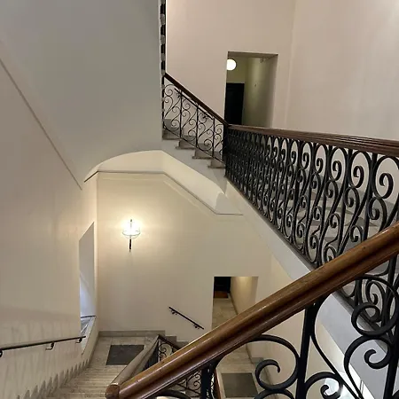 Appartamento Luxury House Empire 96 *